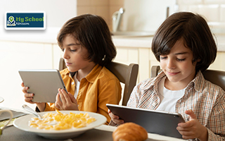 Screen Time Management and Safety: Essential Tips for Parents and Students