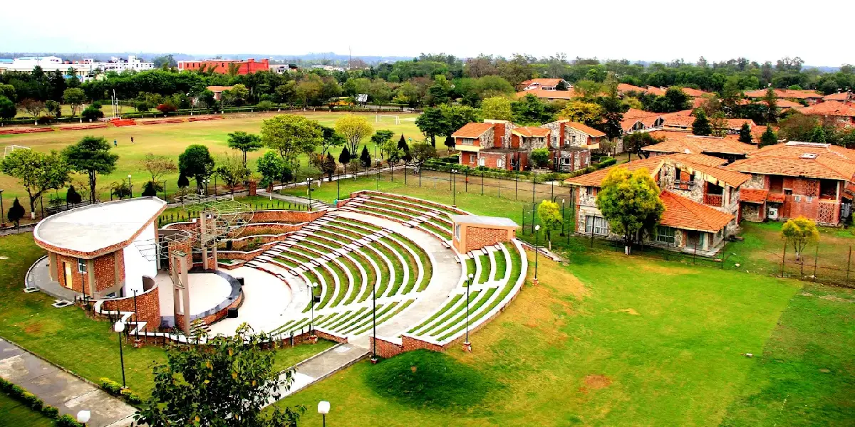 SelaQui International School