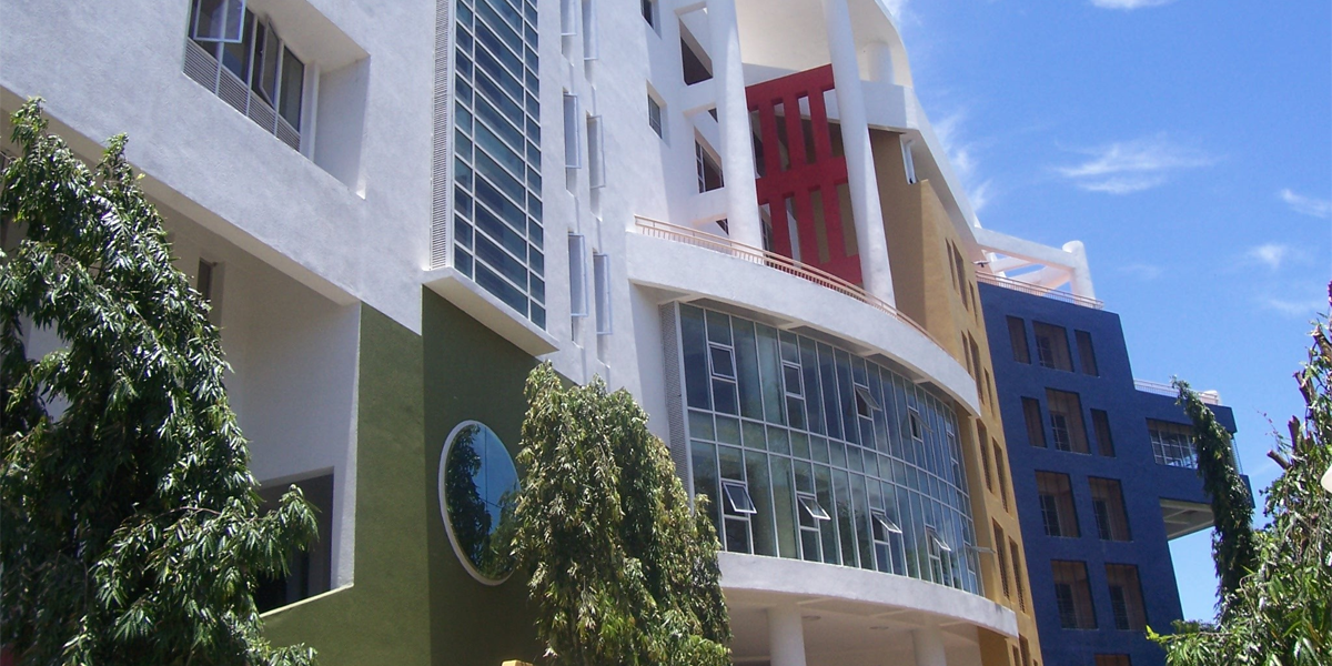 Diamond Jubilee High School