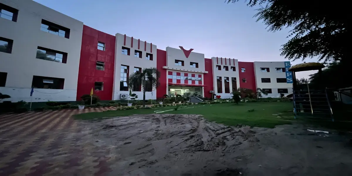 East Delhi Public School