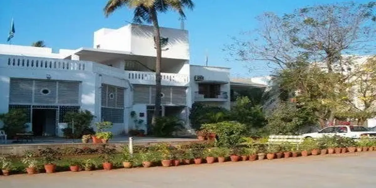 Nasr Girls' School