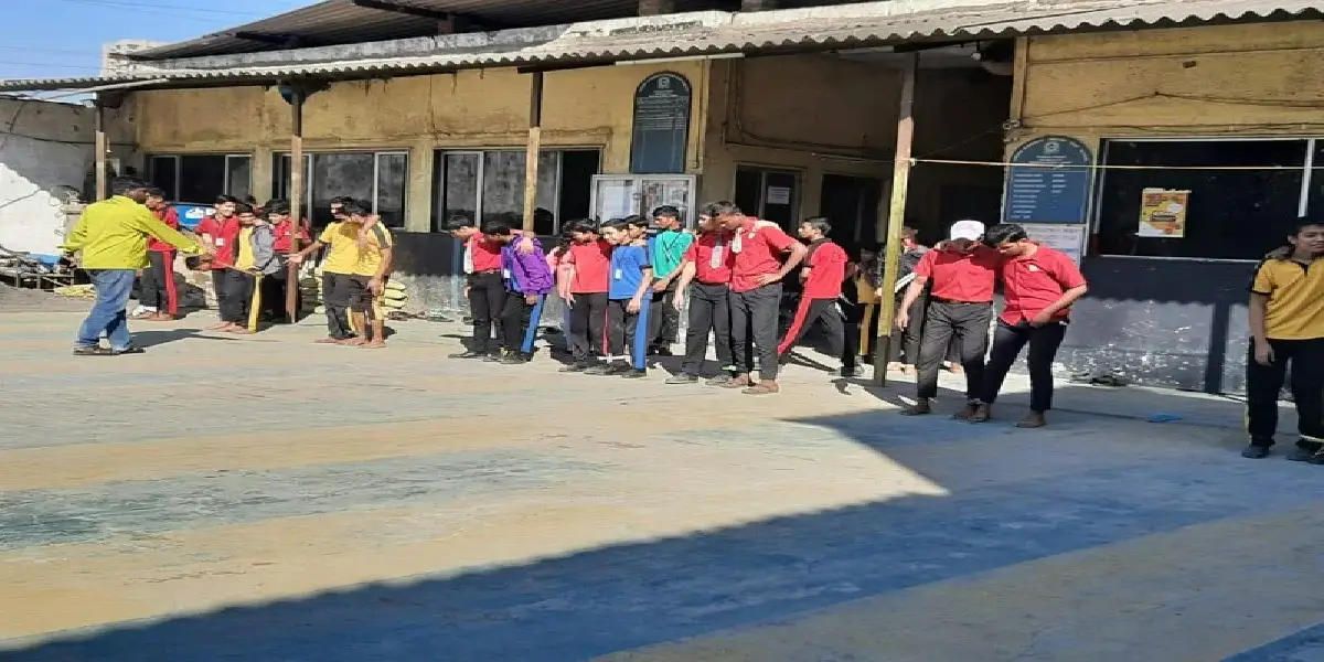 Asmira Academy English High School