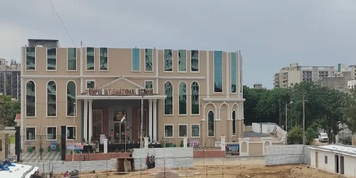 Ompee International School