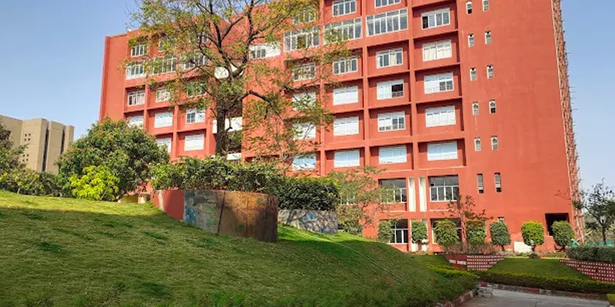 D Y Patil High School, Ambi