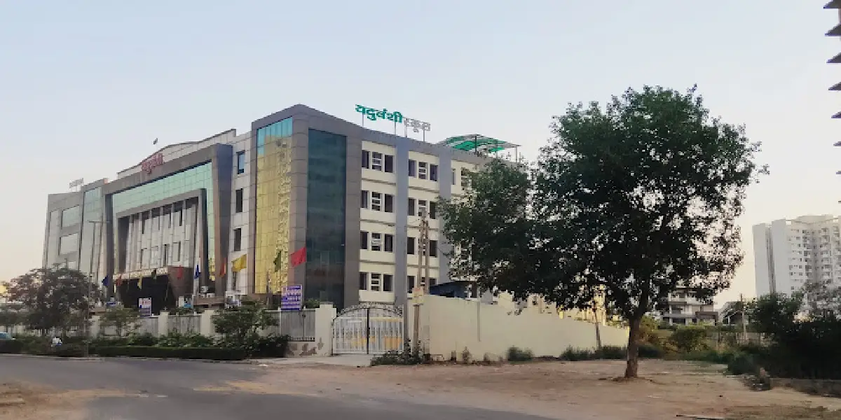 RL International School