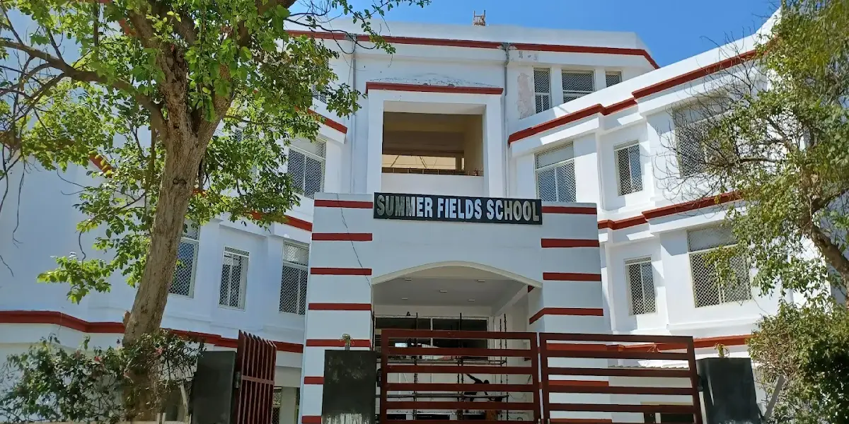 Summer Fields School
