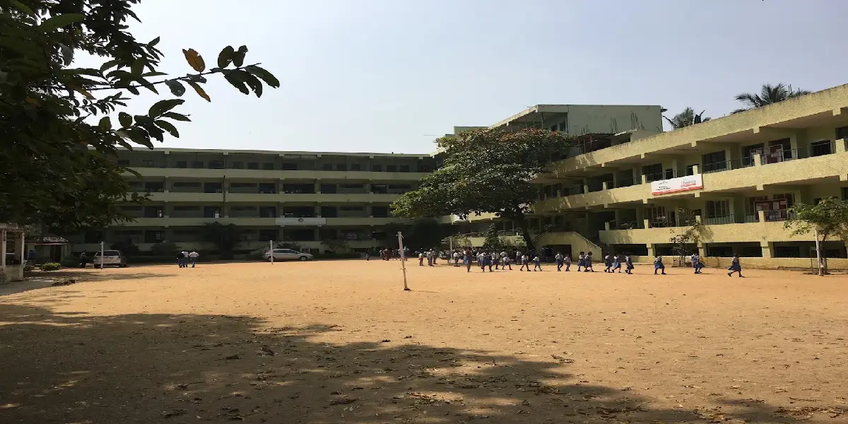 Sri Sarvajna Public School