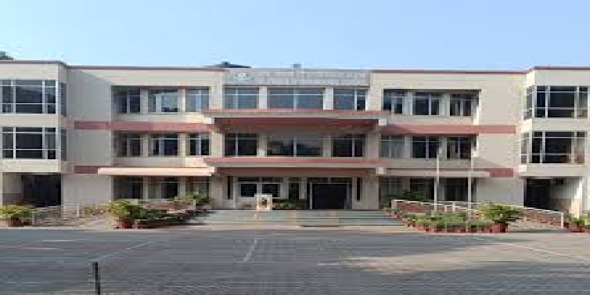 St. Paul's International School