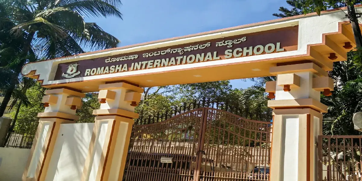 Romasha International School