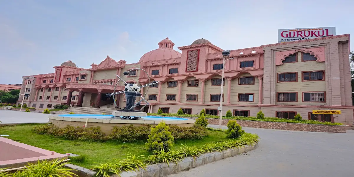 SHREE SWAMINARYAN GURUKUL INTERNATIONAL SCHOOL